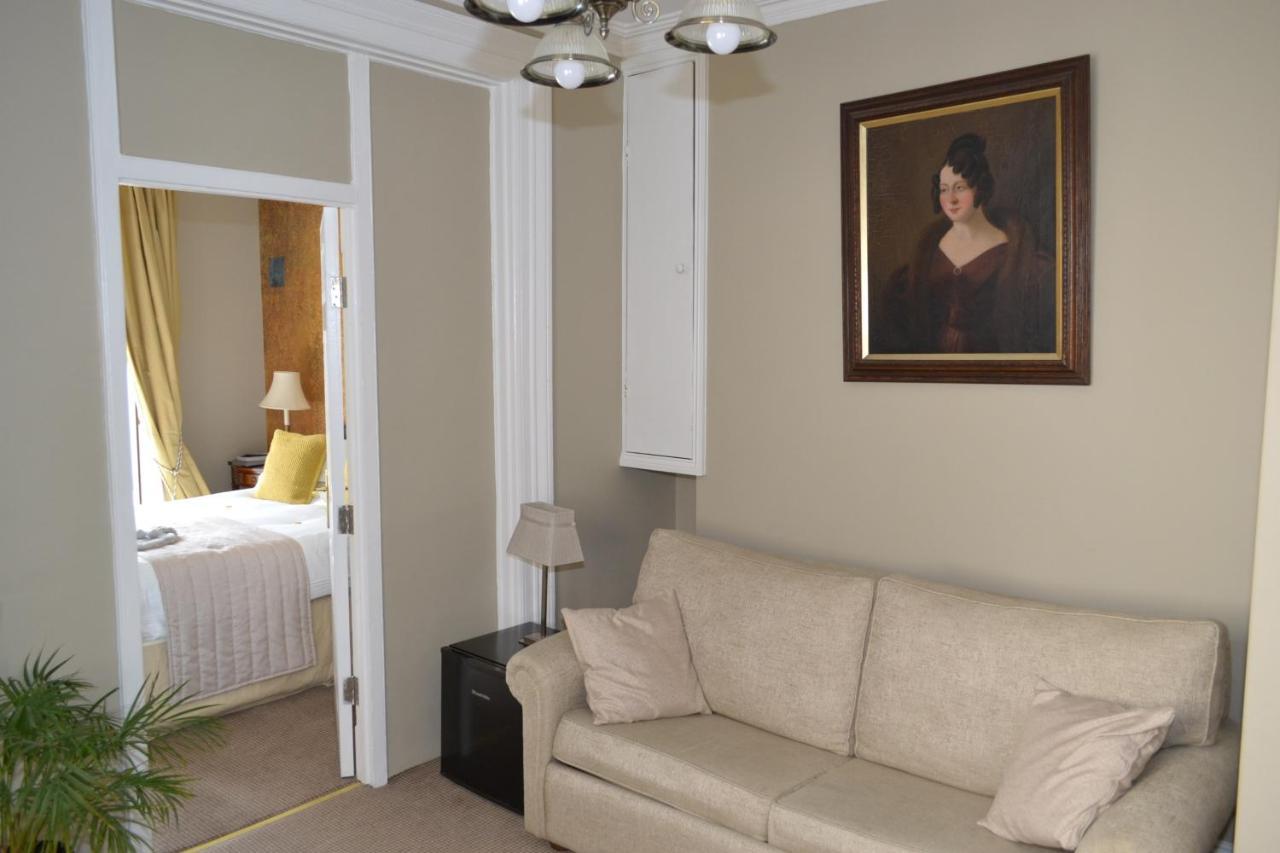 The Bradley Hotel Cheltenham Ngoại thất bức ảnh